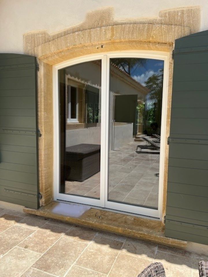 Volet de portes fenêtres en bois