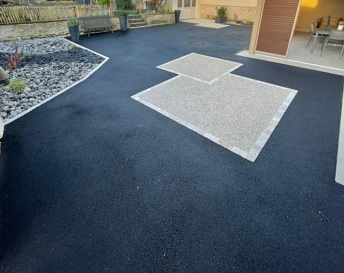 Enrobé et béton désactivé à Niort