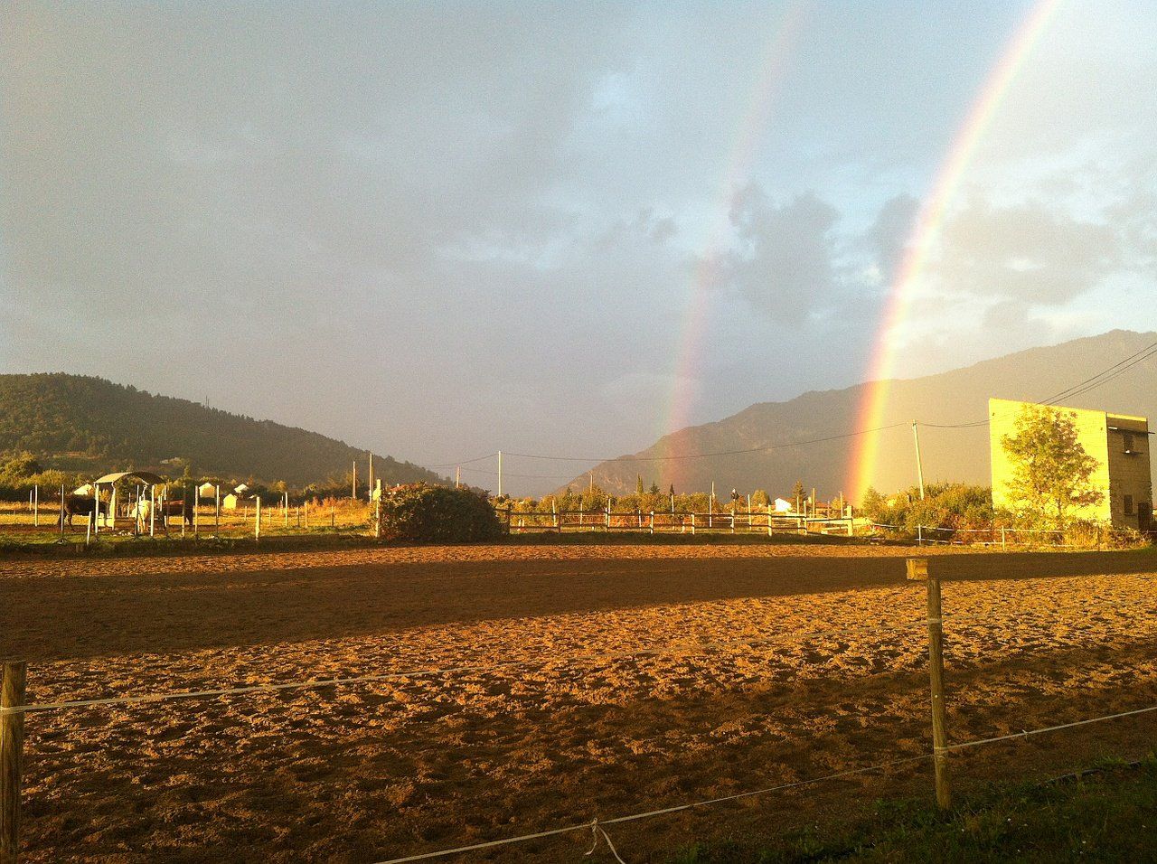 Arc-en-ciel au-dessus de la carrière