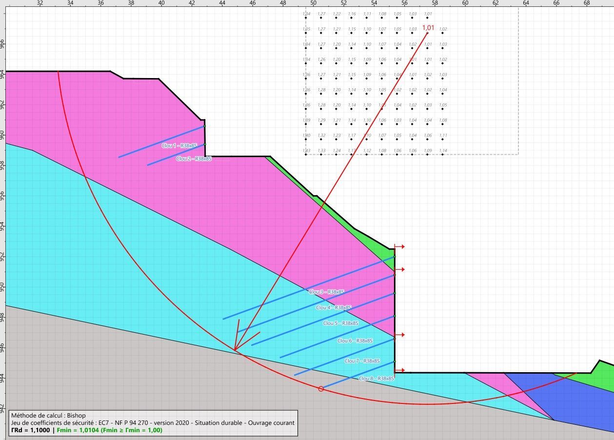 La personne portant un gilet orange utilise une tablette à l'extérieur, visualisant une carte du terrain en 3D.