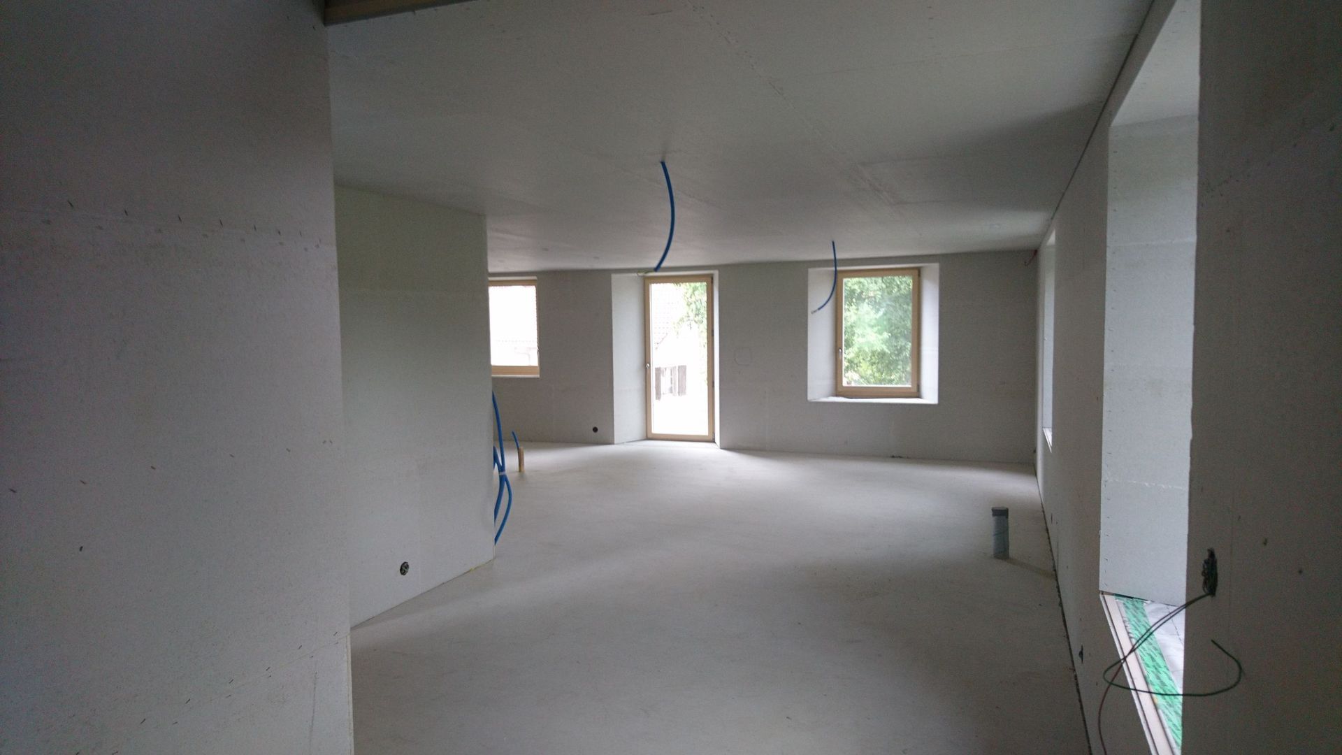 Menuiserie-Charpente L. Suter SARL- Les Verrières