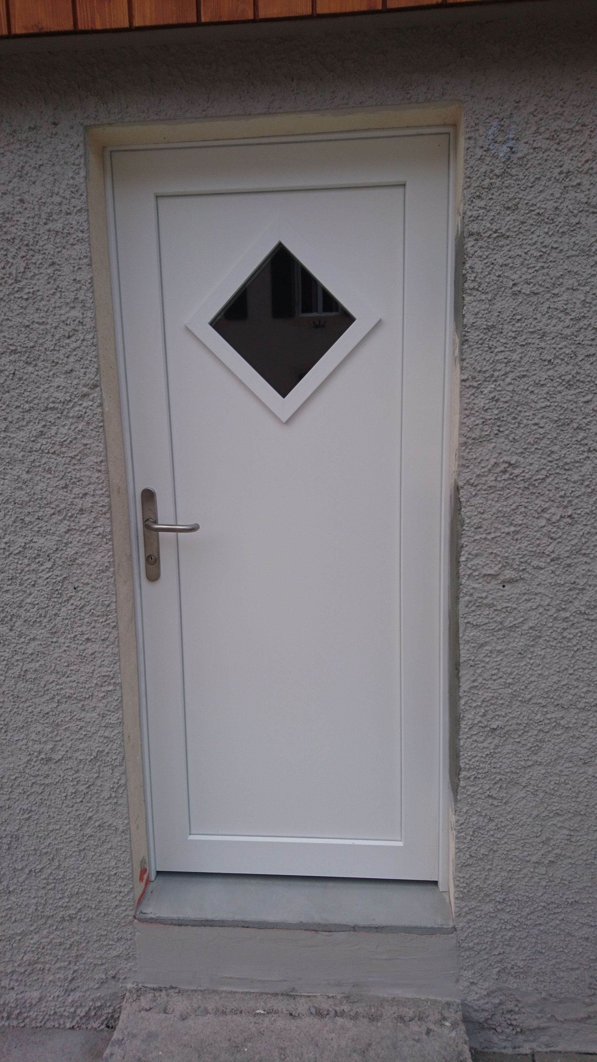 Menuiserie-Charpente L. Suter SARL- Les Verrières