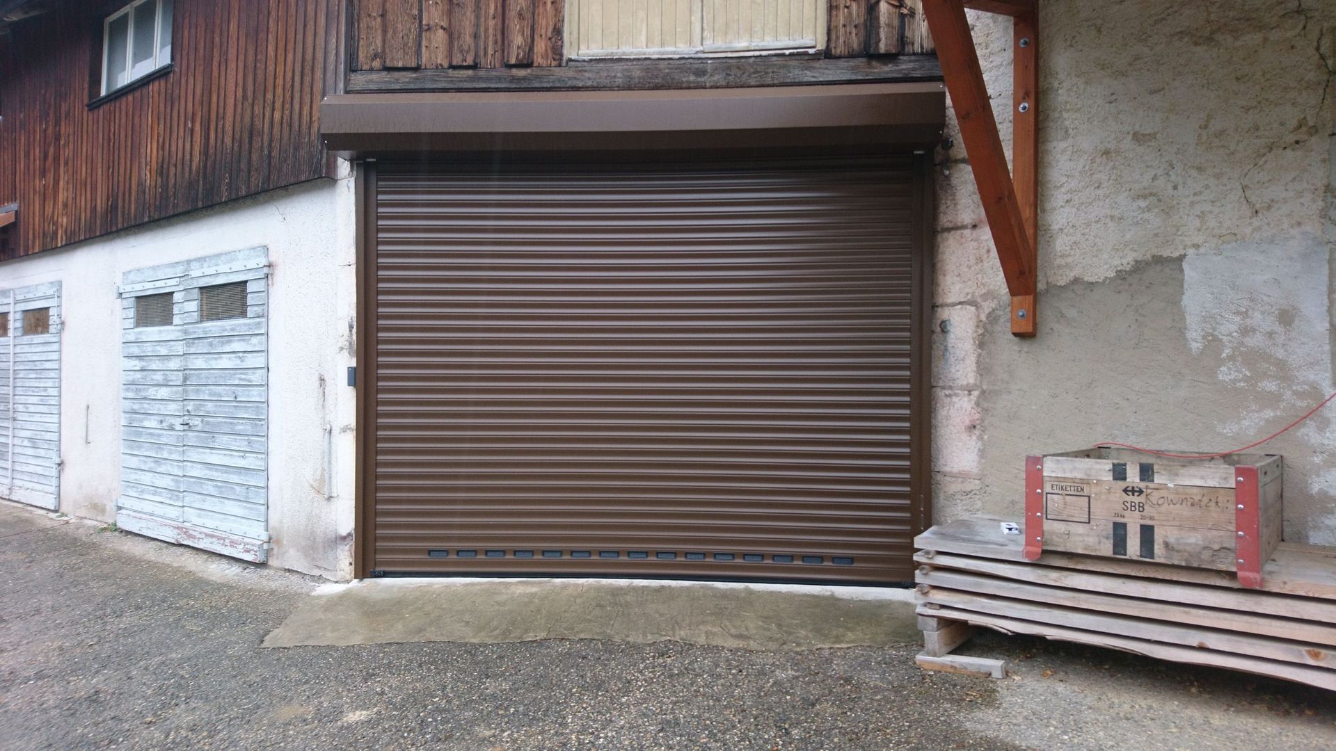 Menuiserie-Charpente L. Suter SARL- Les Verrières