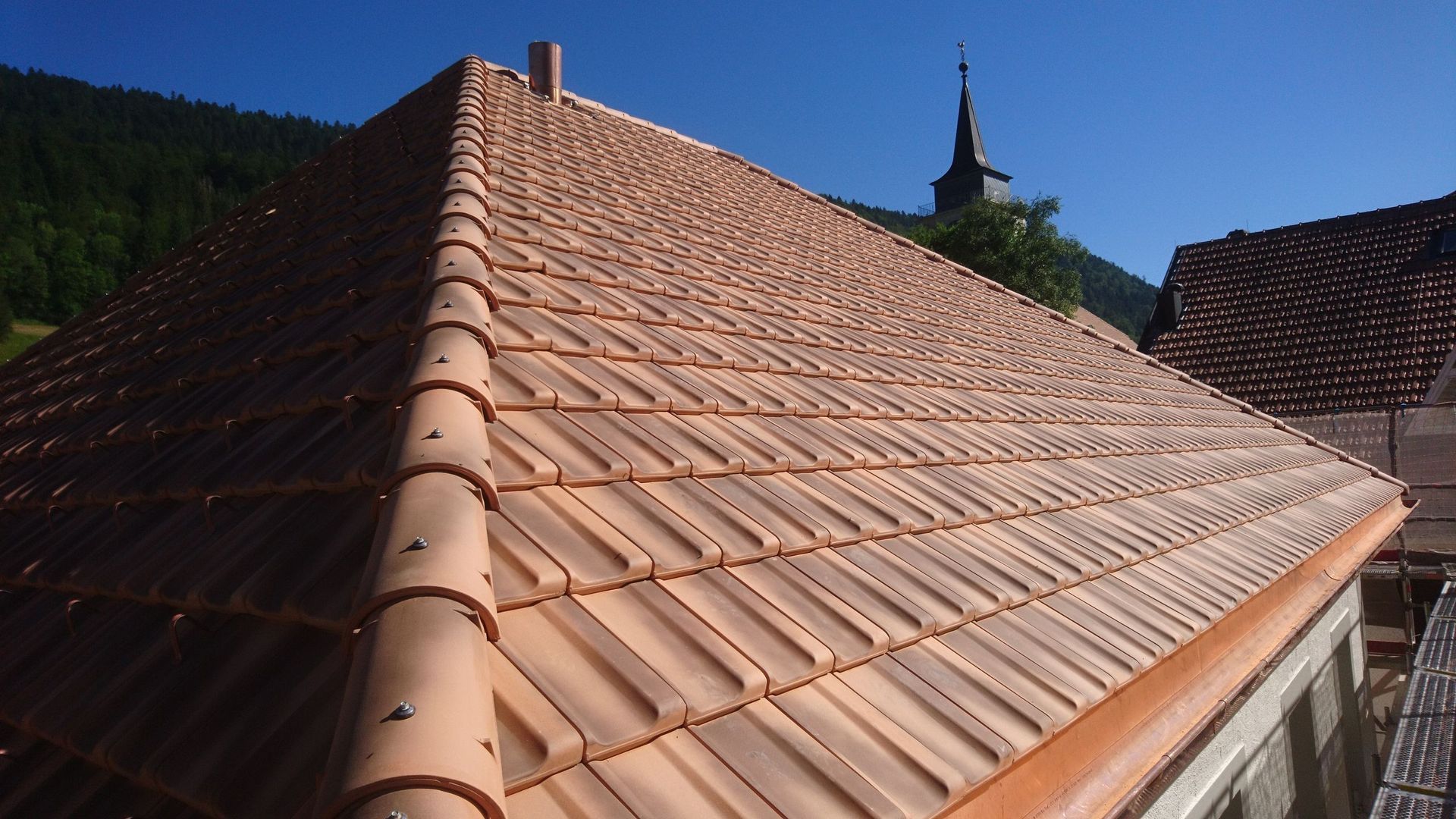 Menuiserie-Charpente L. Suter SARL- Les Verrières