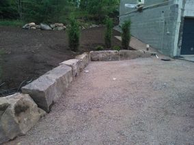 Maanrakennustöitä.