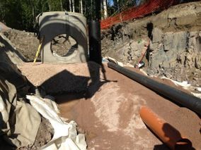 Maanrakennustöitä.