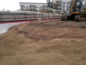 Maanrakennustöitä.