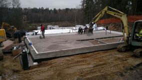 Maanrakennustöitä.