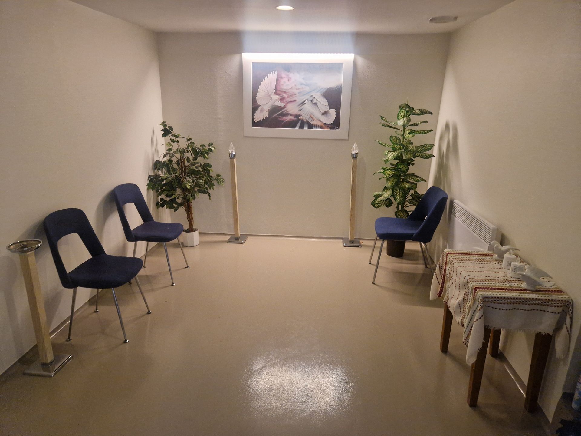 Salle d'attente pompes funèbres.