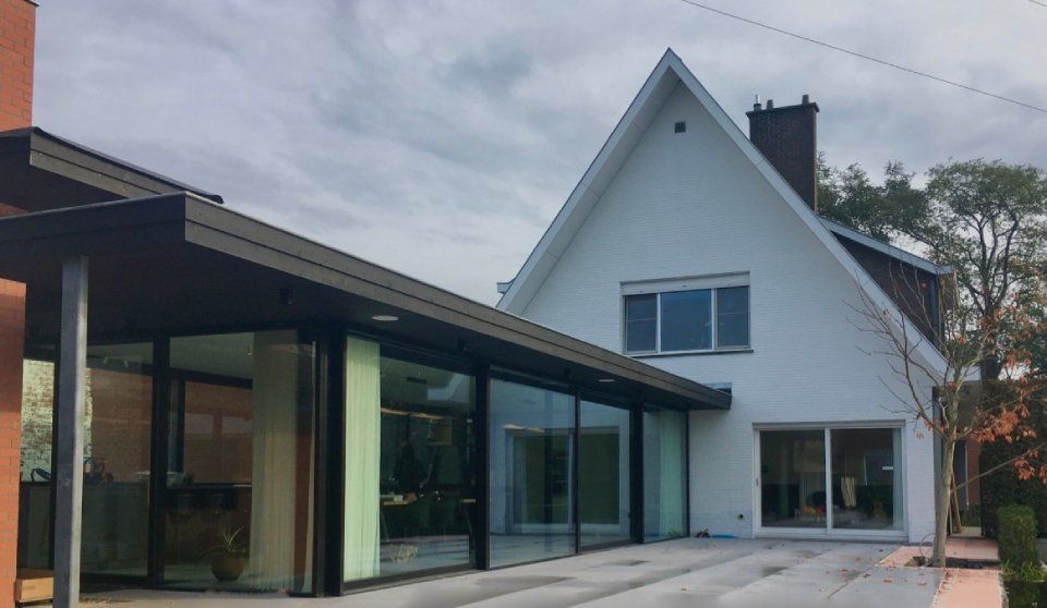 Aanbouw met houten constructie