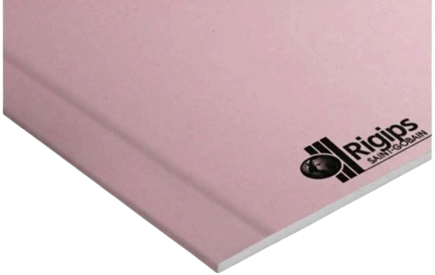 Plaque de plâtre rose Rigips avec logo.