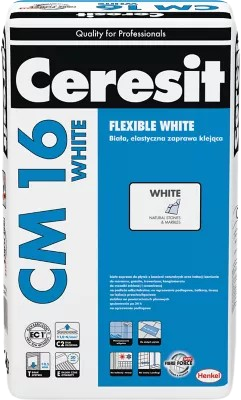 Sachet de colle à carrelage flexible blanche Ceresit CM 16 avec emballage bleu et blanc.