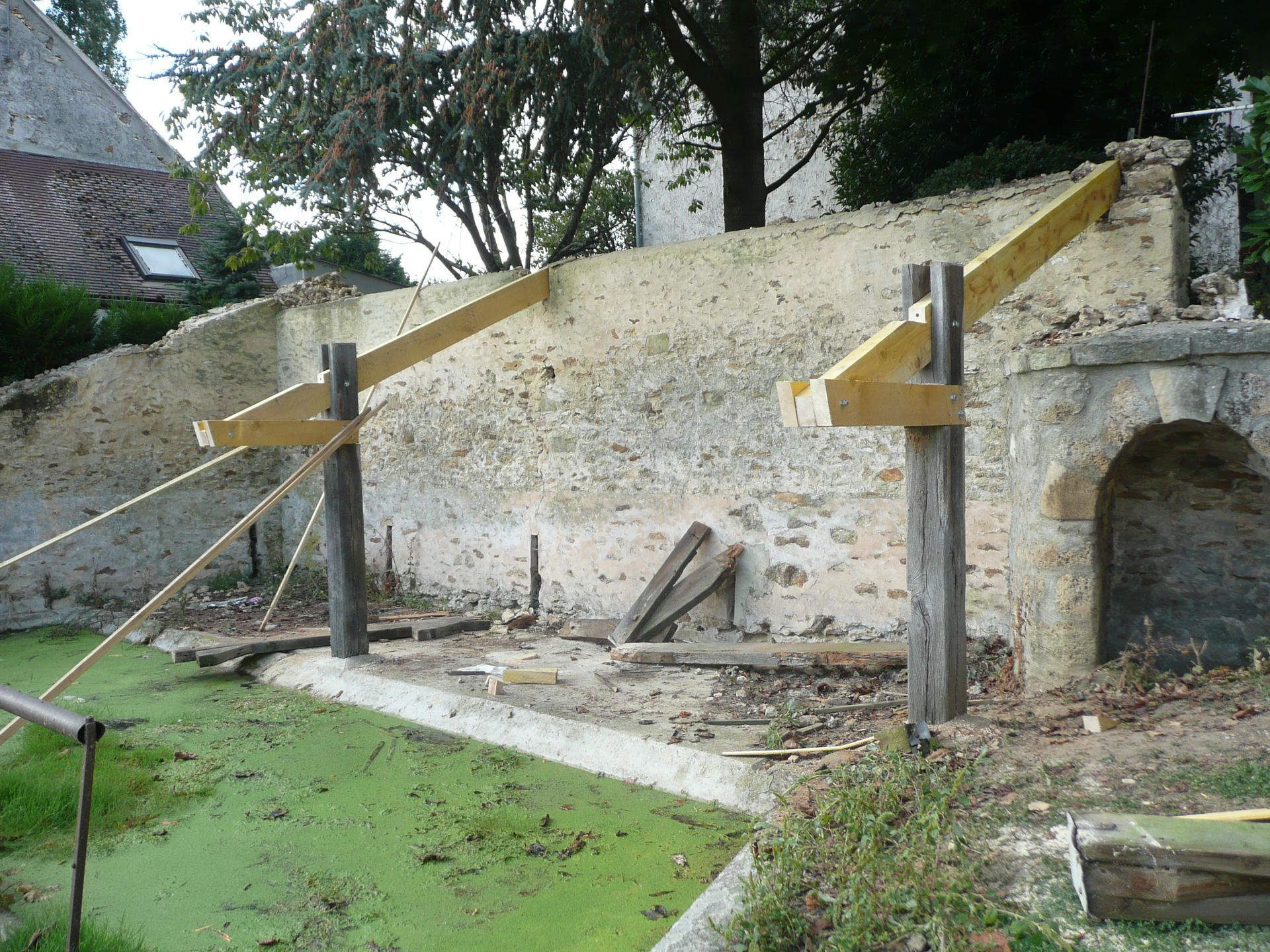 Début de construction de charpente