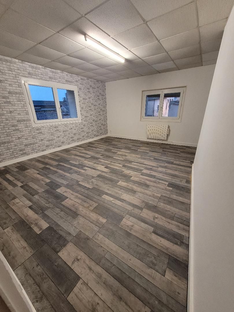 Pose de revêtement de sol chambre