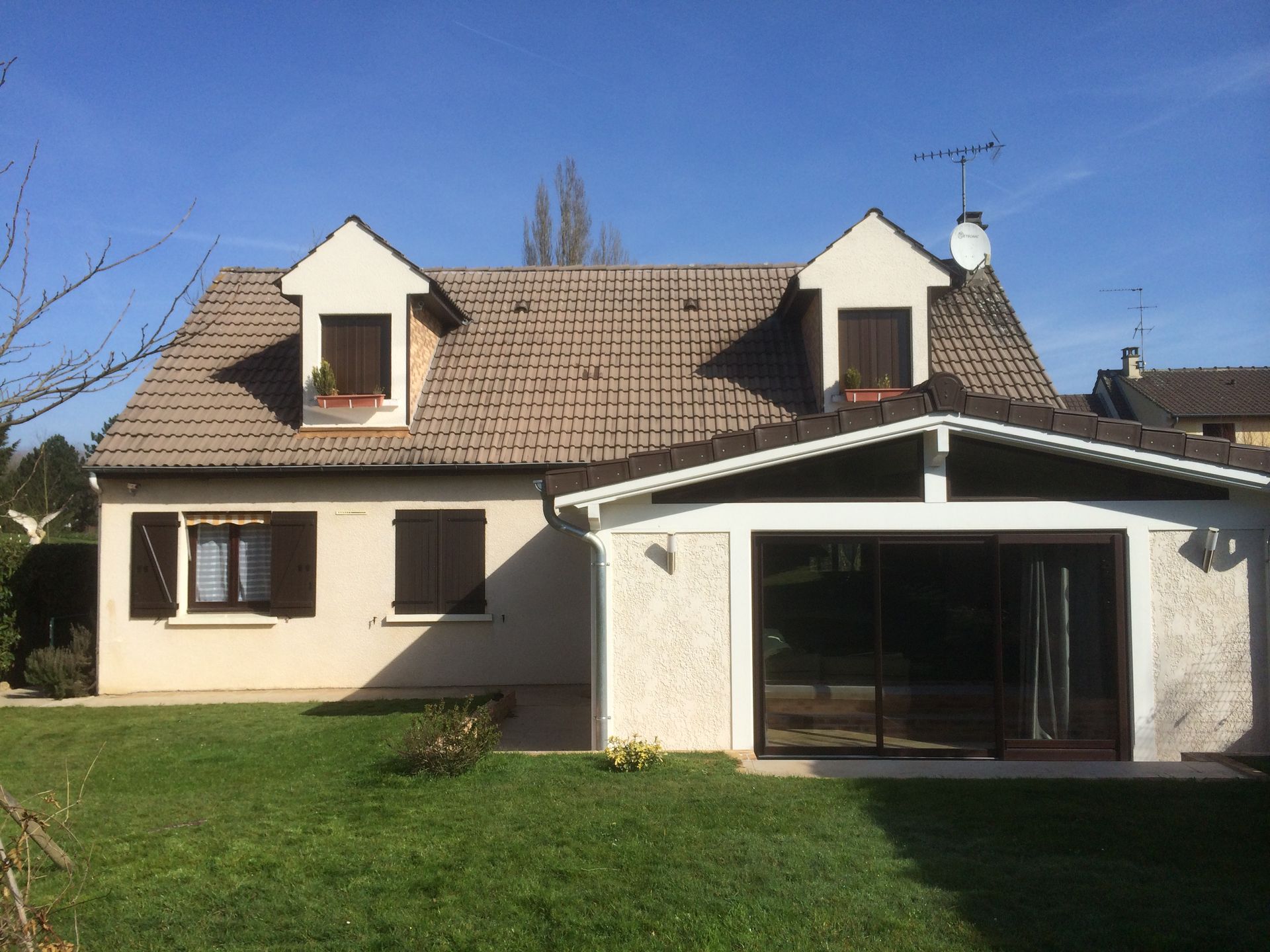 Nettoyage de toiture avant intervention