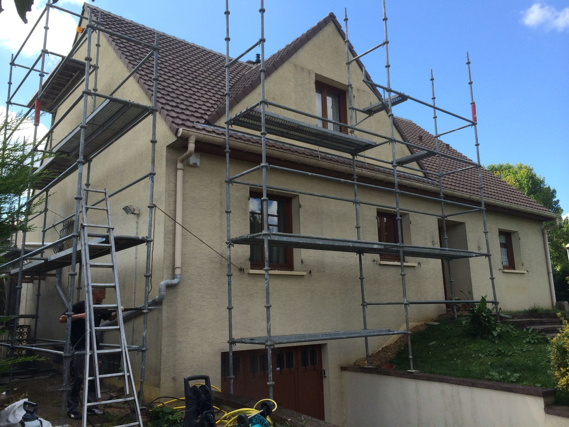 Ravalement de façade en cours