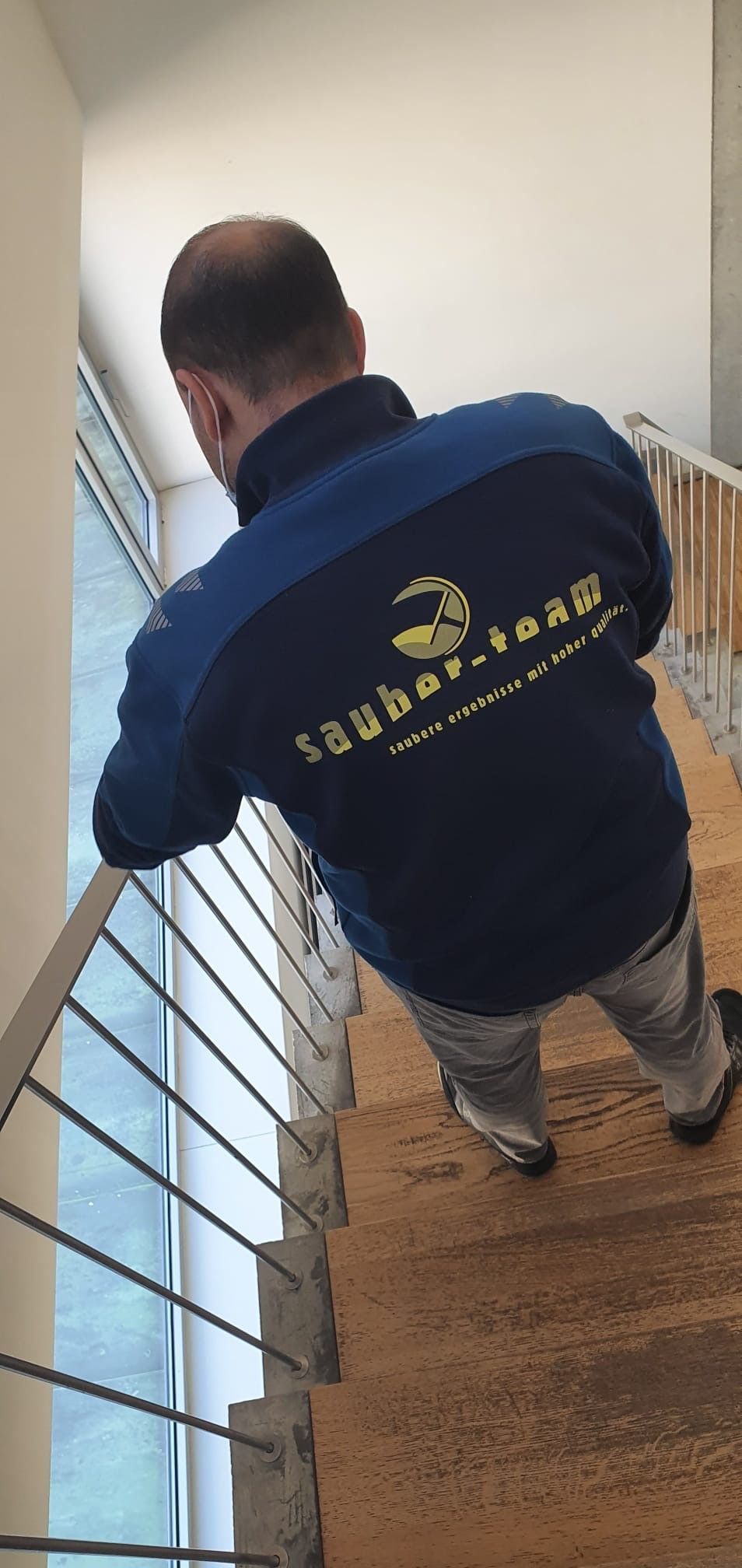 Desinfektions- & Sanitärreinigung