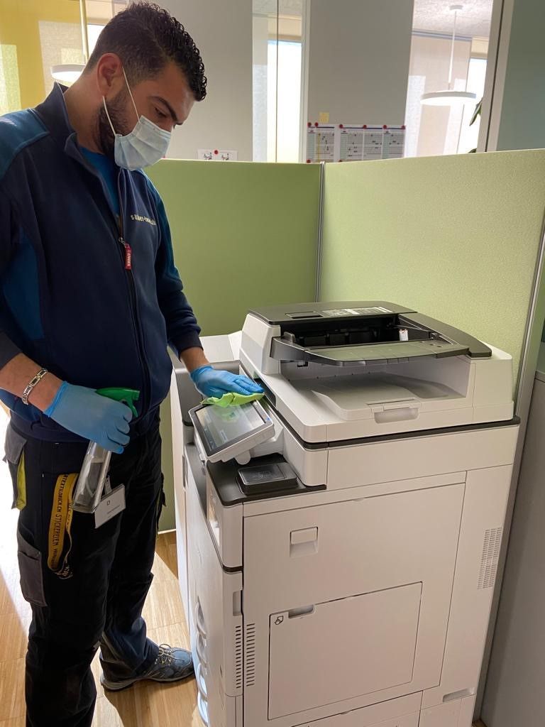 Desinfektions- & Sanitärreinigung