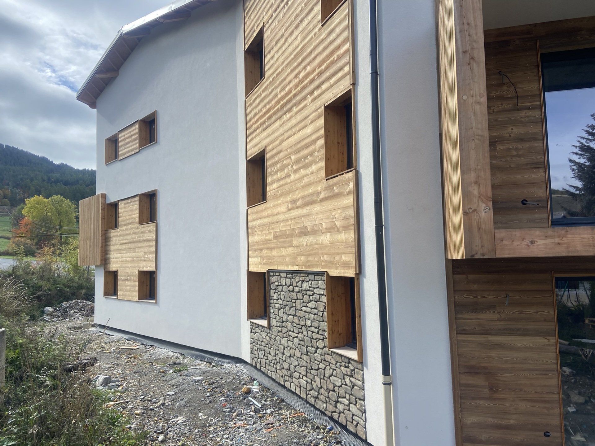 Pose de bardages bois