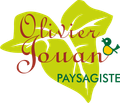 Vers la page d'accueil. Logo de l'entreprise Olivier Jouan Paysagiste.