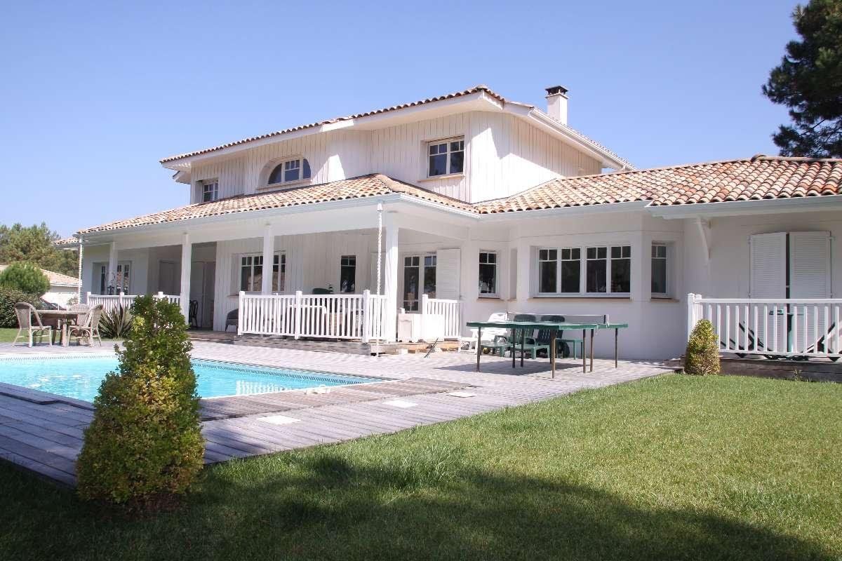 Photo d'une maison arcachonnaise.