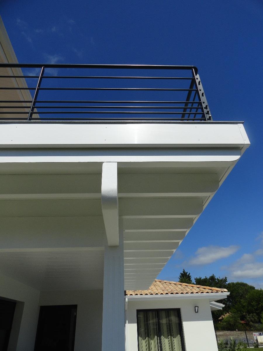 Photo d'une terrasse en hauteur.