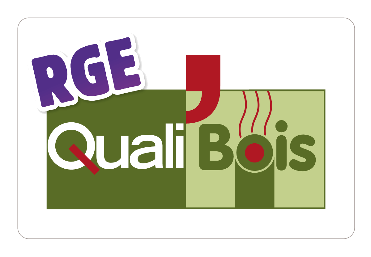 Logo portant l'inscription « RGE QualiBois » en violet, vert, rouge et blanc.