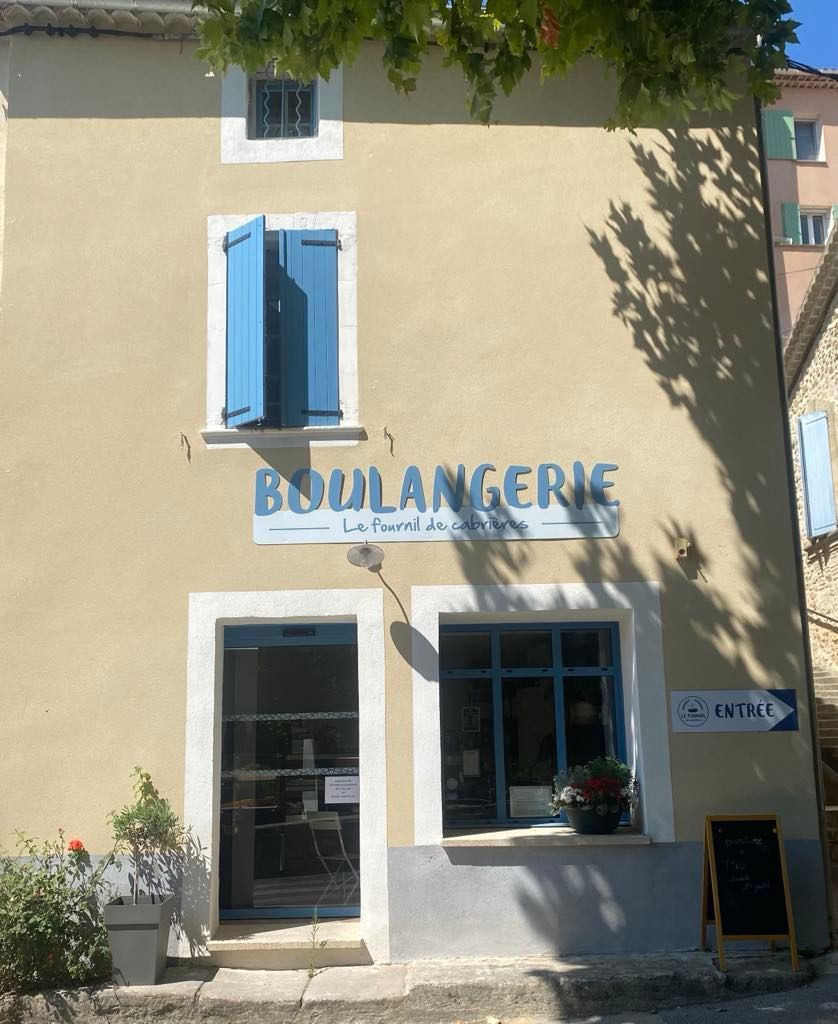 La devanture d'une boulangerie