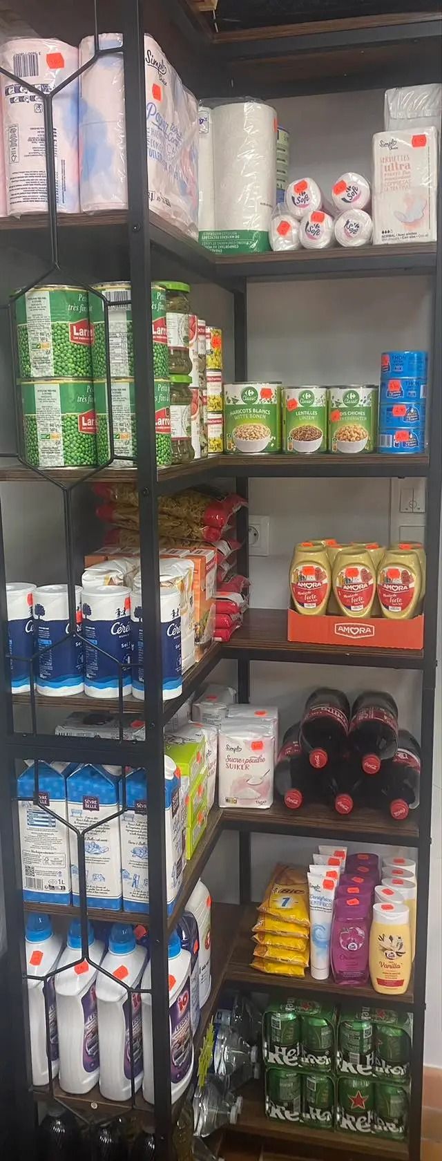 Des produits alimentaires dont du sel