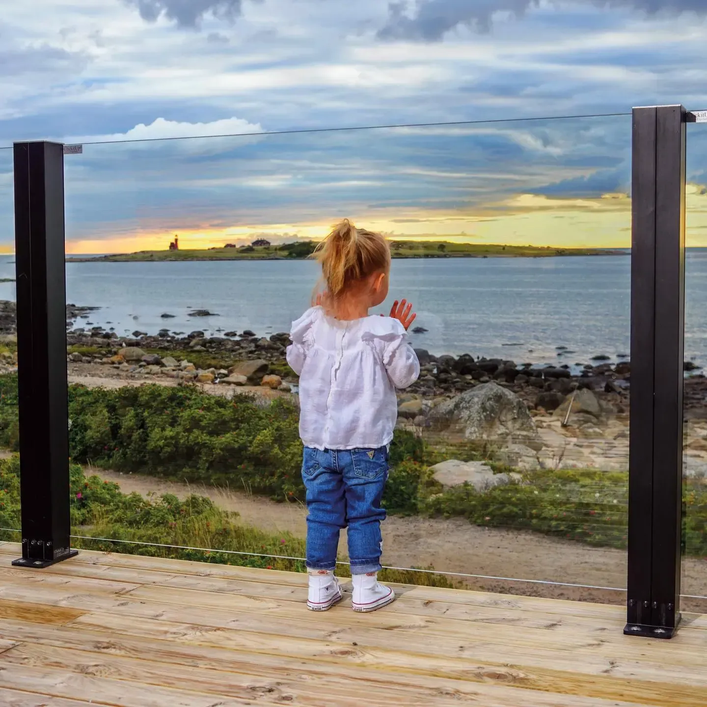 Glasräcken för terrass med utsikt