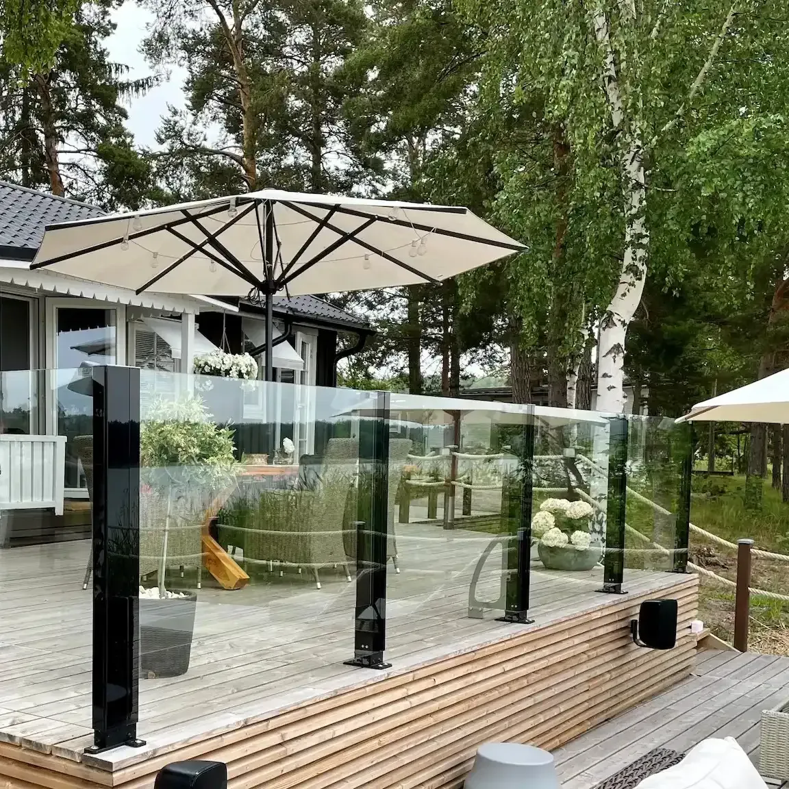 Länk till glasräckesidan Glasräcken