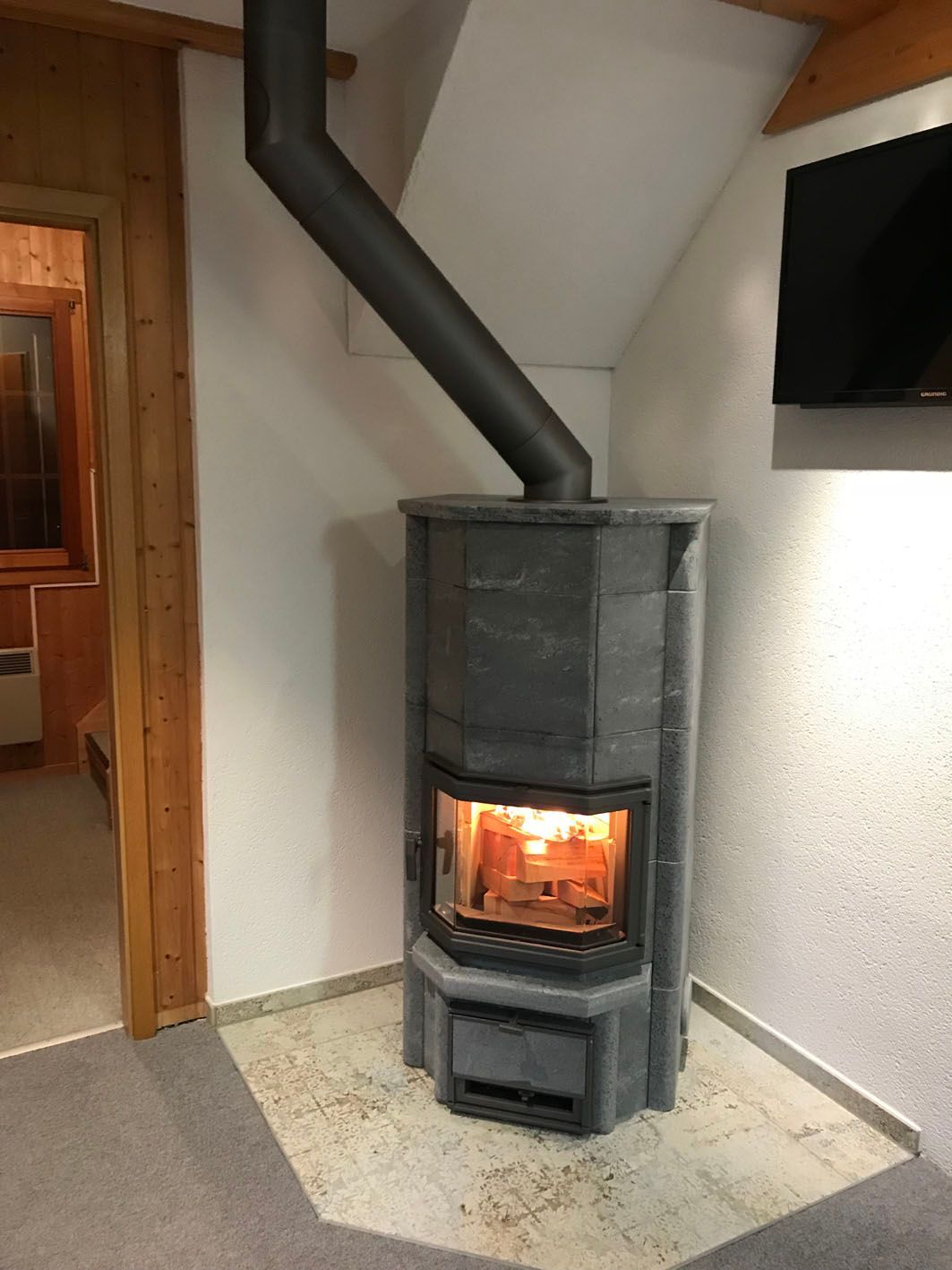 Kleinspeicherofen - Aeschbach Ofenbau & Plattenbeläge - Wolhusen