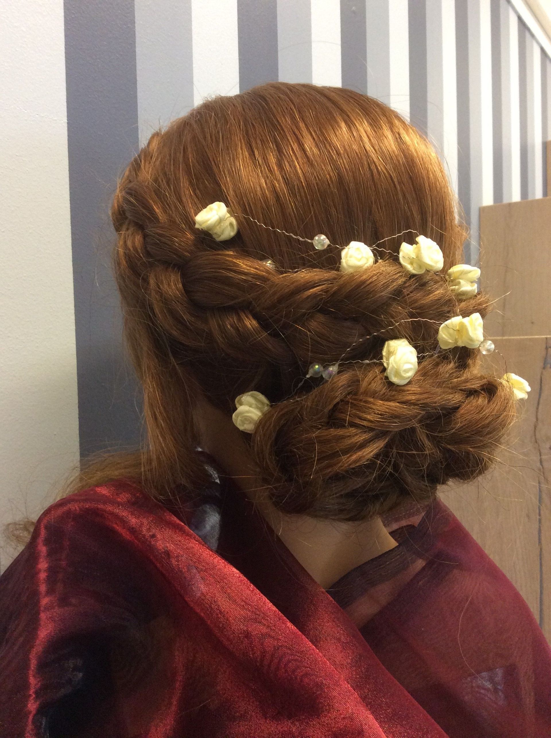 Hochsteckfrisur - Coiffure Charme