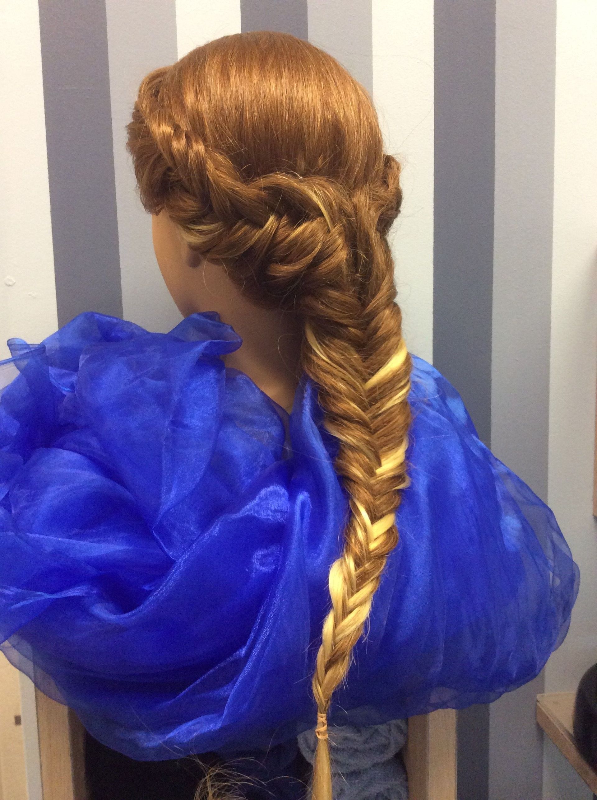 Hochsteckfrisur - Coiffure Charme