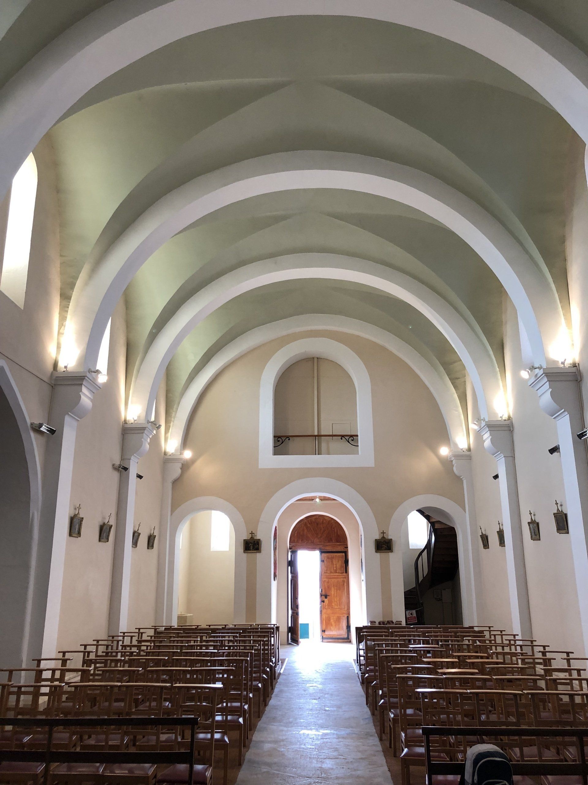 Travaux de plâtrerie plafond d'église