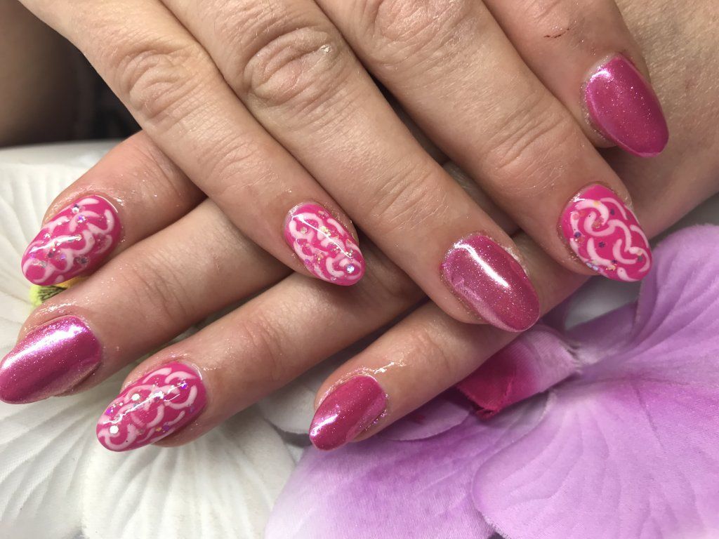 DIA Nails and Beauty