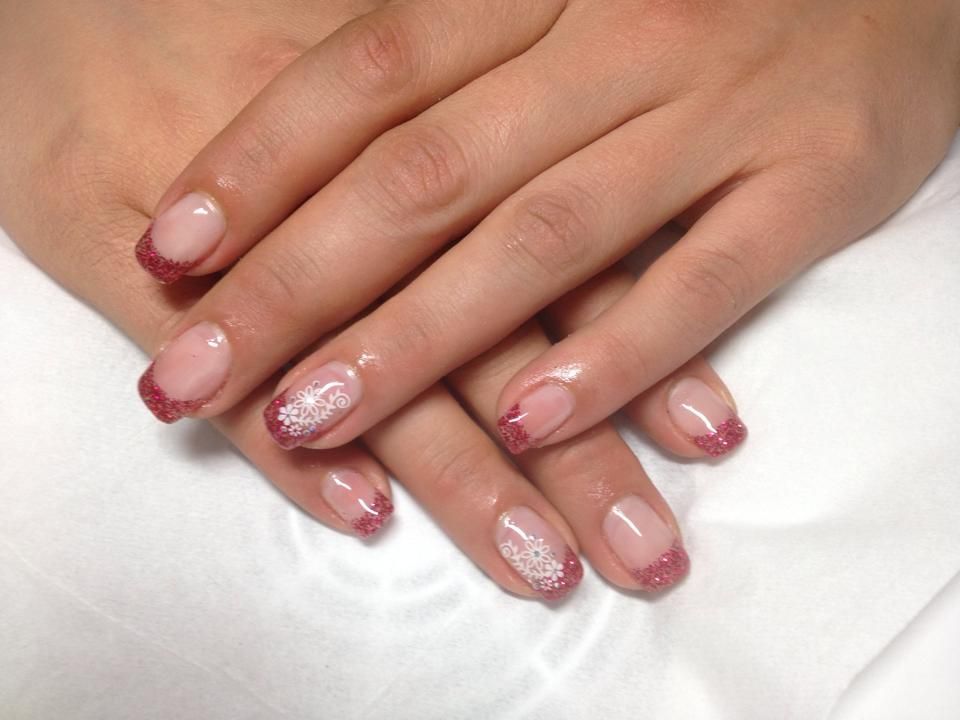 DIA Nails and Beauty