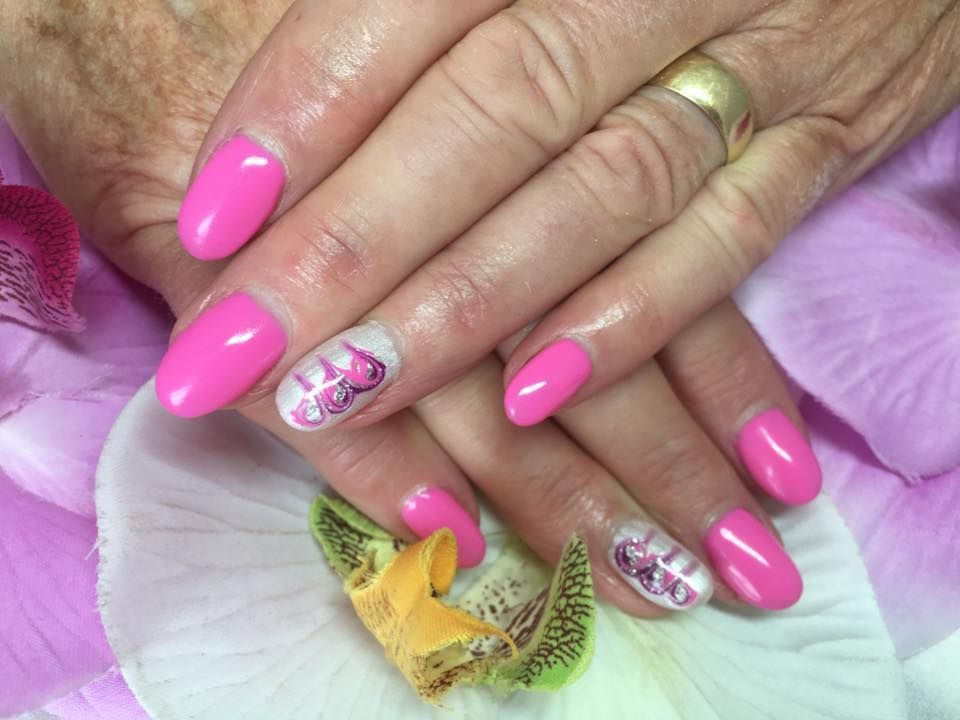 DIA Nails and Beauty