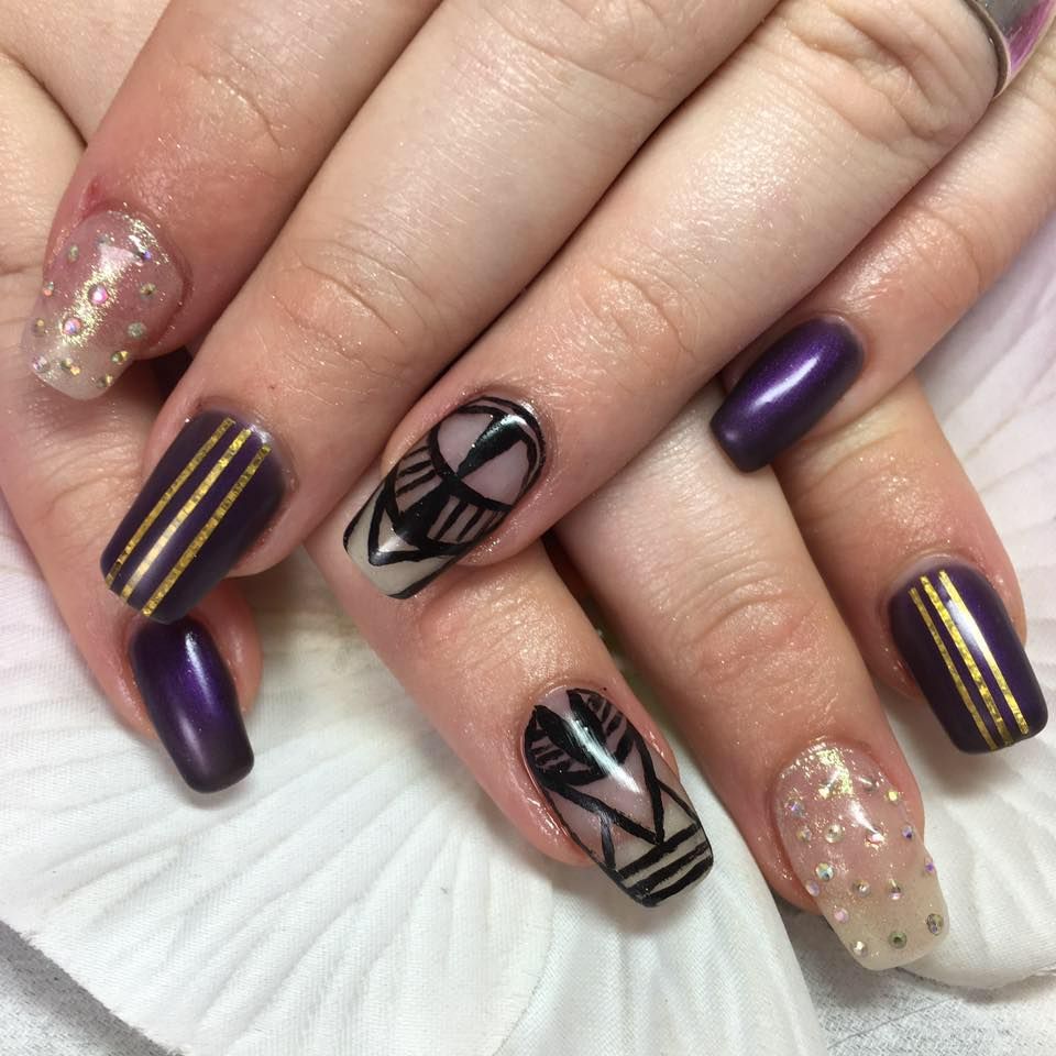 DIA Nails and Beauty