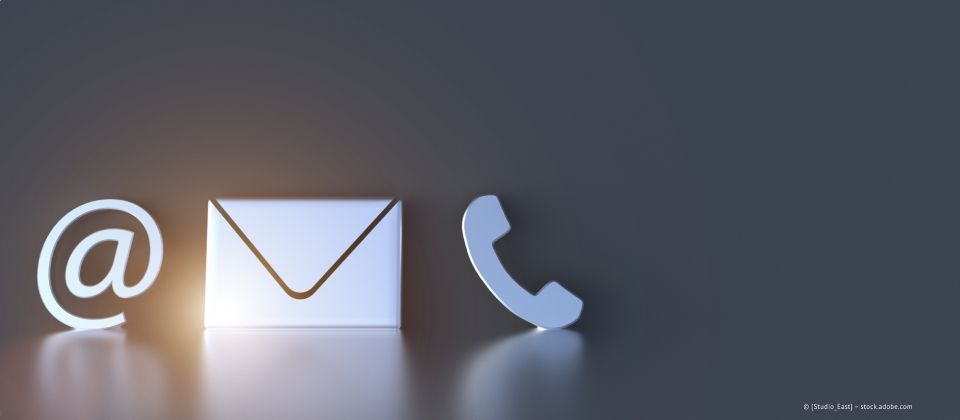 Symbole Telefon und Brief