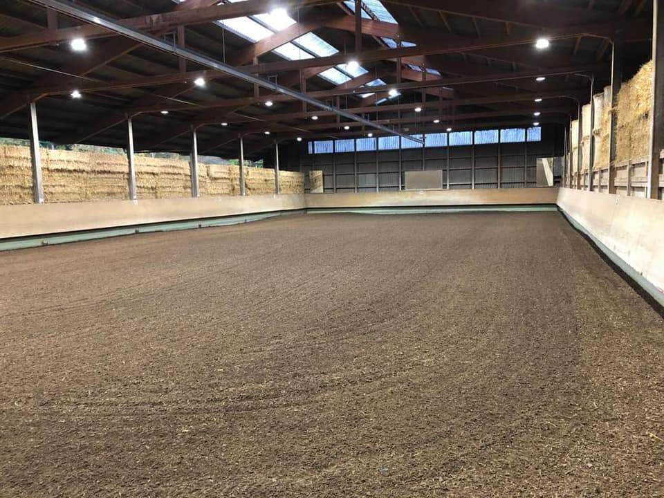 große Reithalle