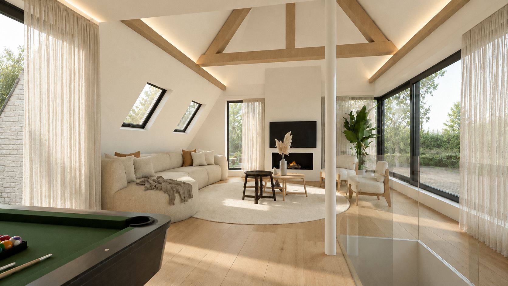 Lichte loftwoonkamer met zichtbare balken, open haard, grote ramen, bank en pooltafel.