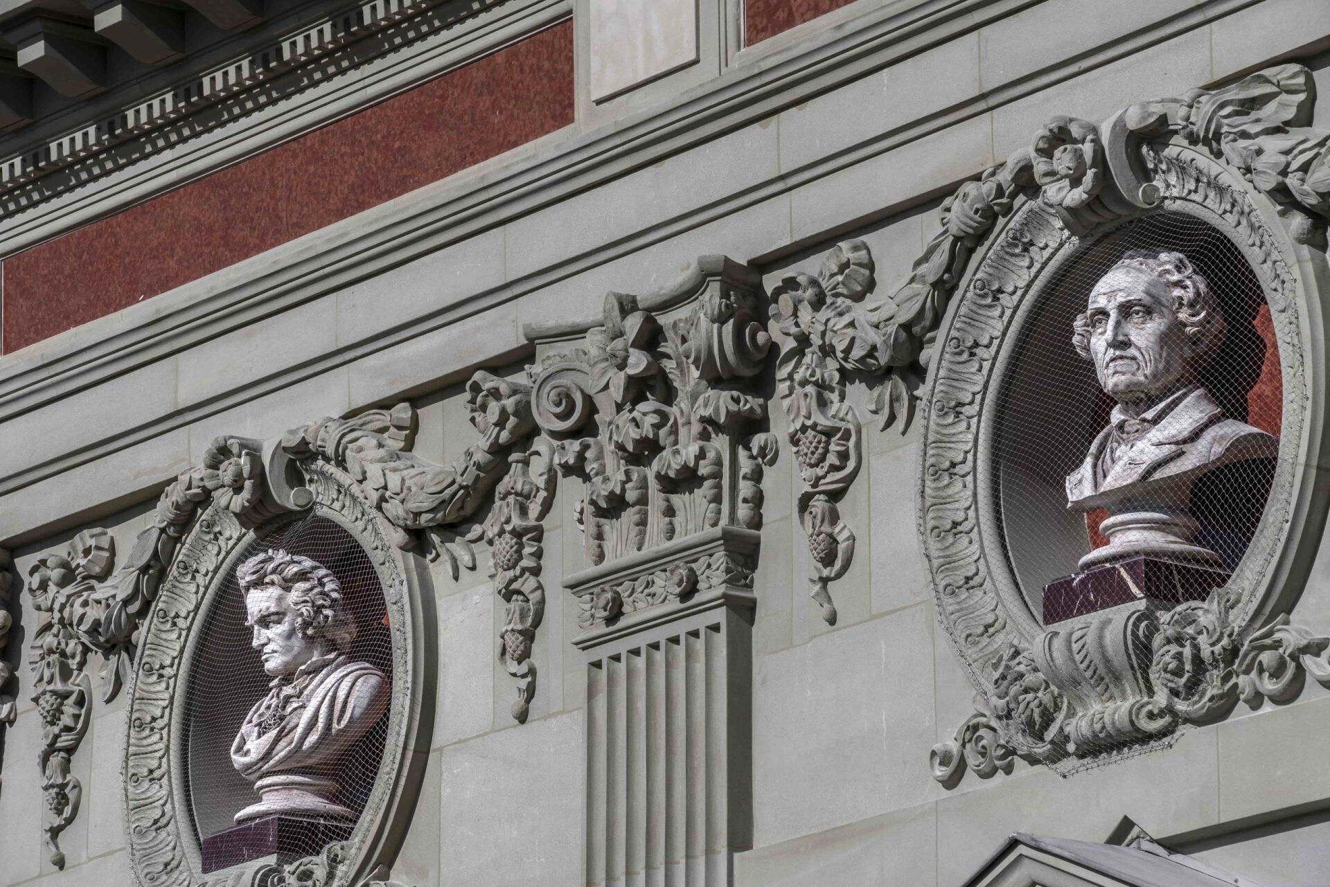 Pose d'élément nettoyé - Pierre Leprat SA