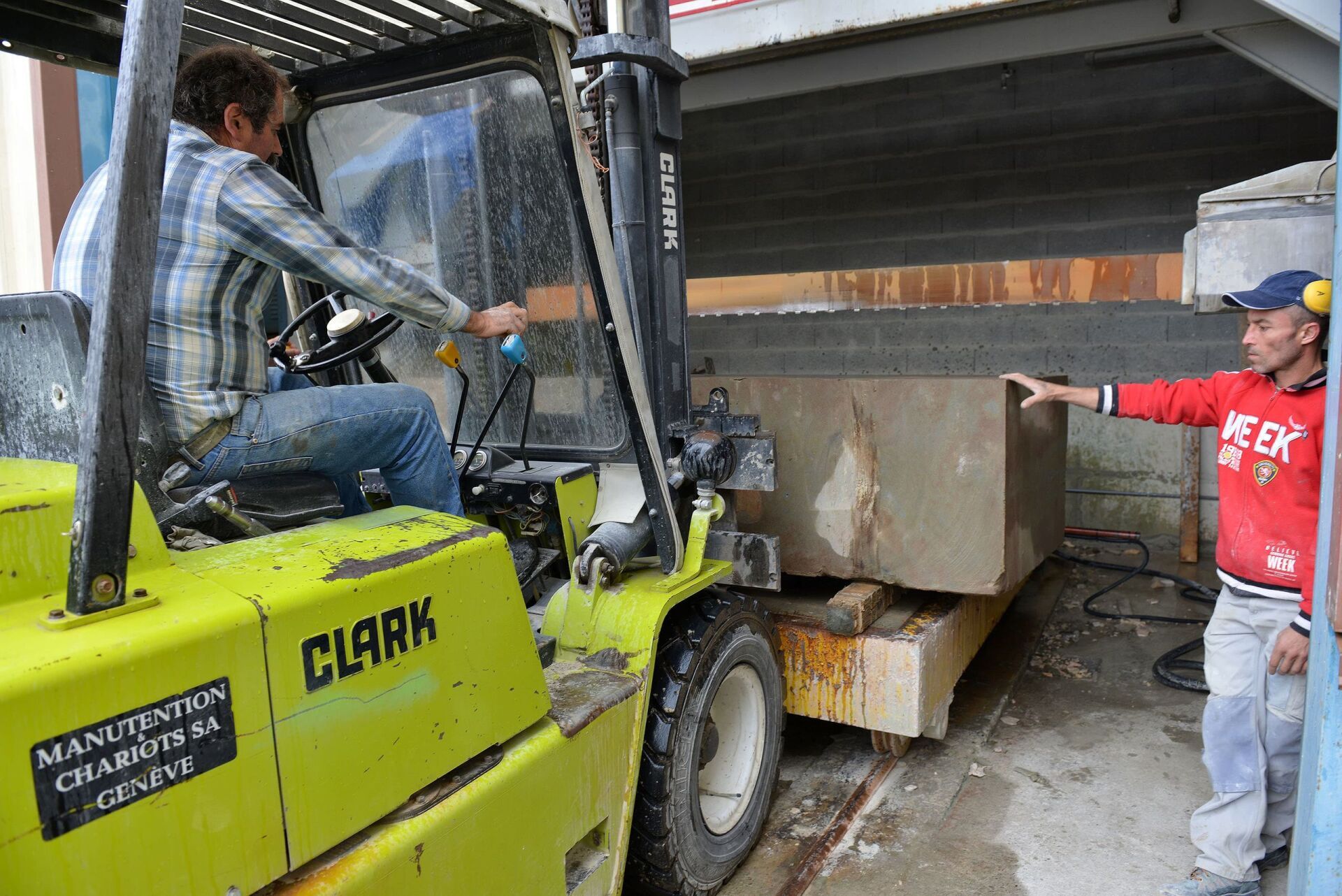 Pose d'élément nettoyé - Pierre Leprat SA