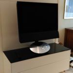 Hängendes TV-Board, Schreinerei Molitor