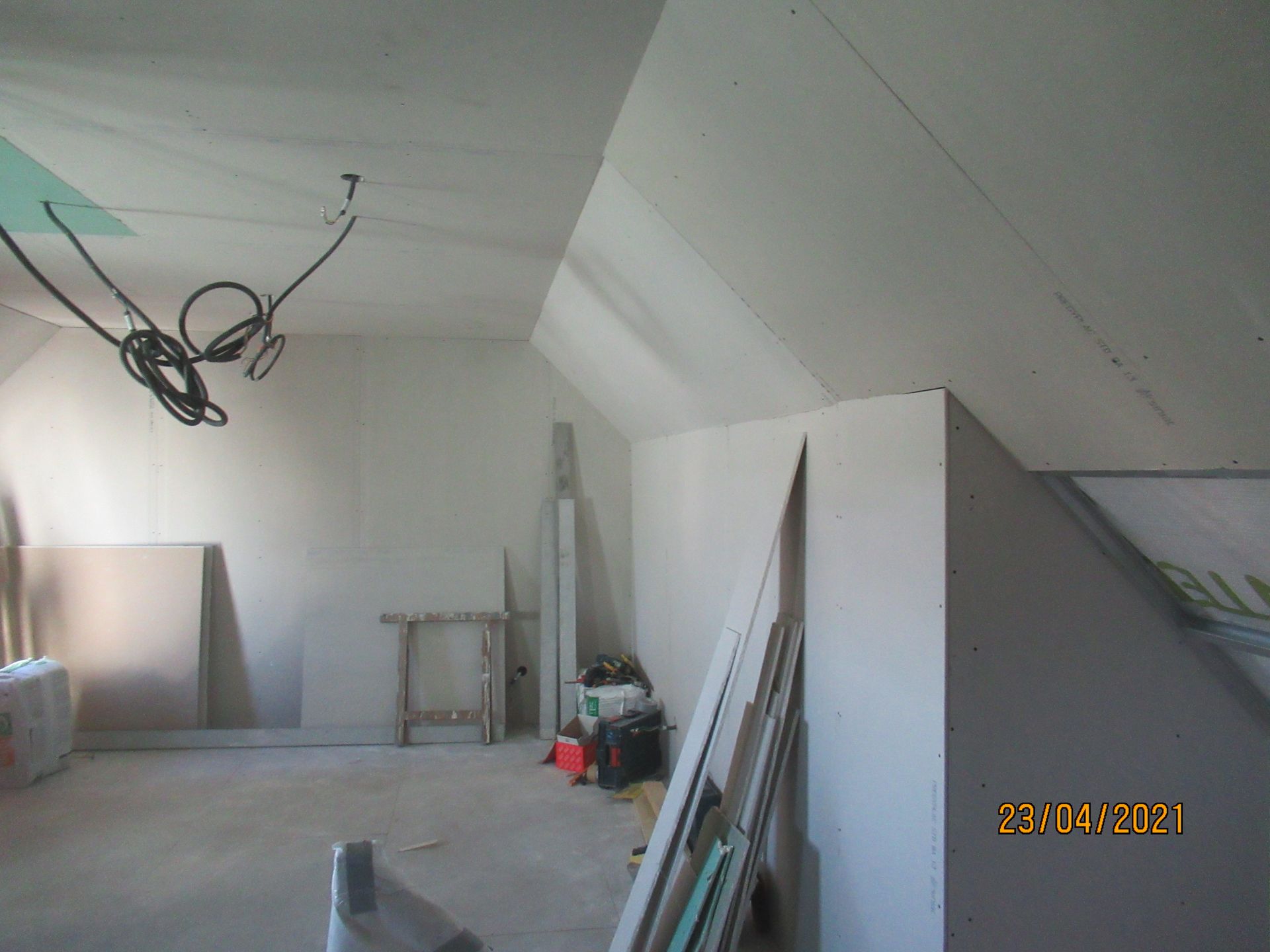 Surface intérieure d'une toiture isolée