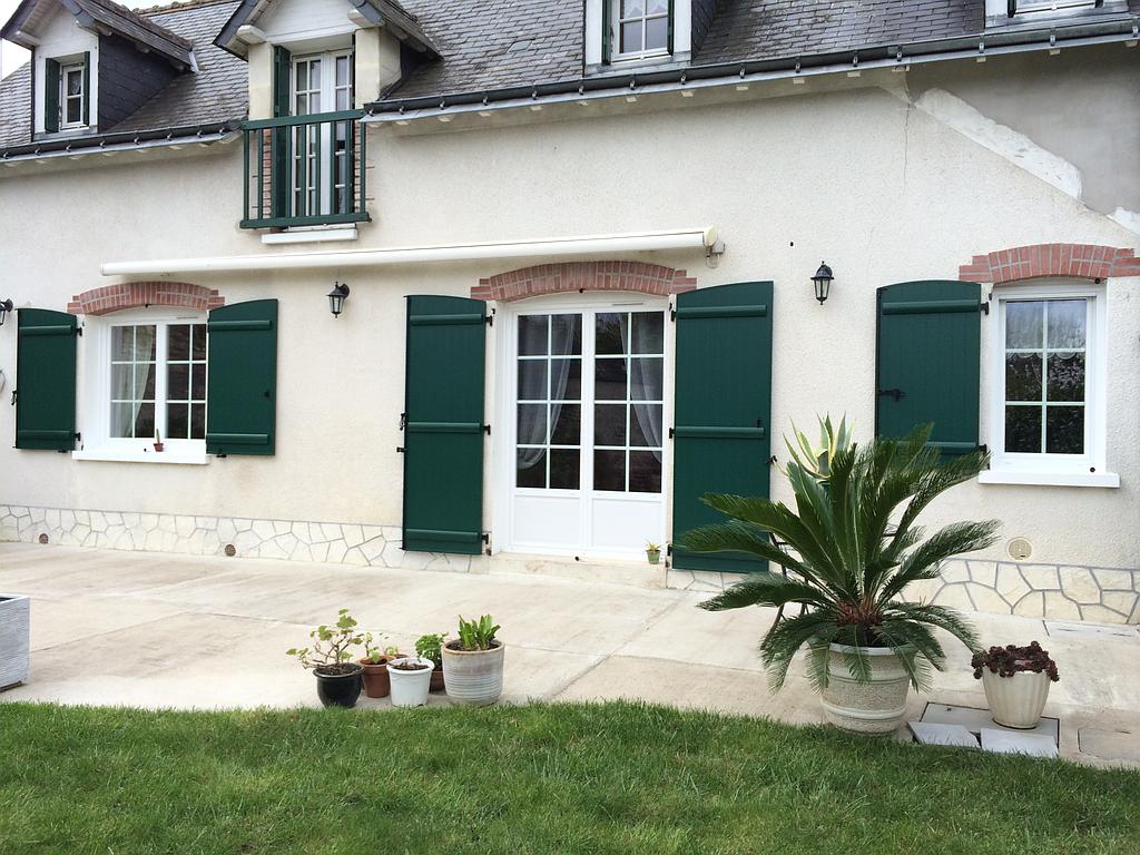 CHOTTIN JCS - Océane 37 - Volet battant cintré Vert 6005 en Alu