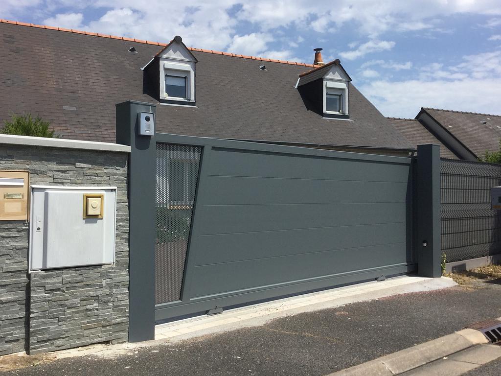 CHOTTIN JCS - Portaliers 37 - Portail coulissant motorisé