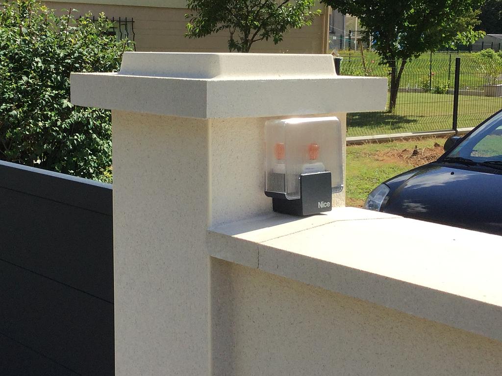 CHOTTIN JCS - Portaliers 37 - Accessoires Nice lampe clignotante