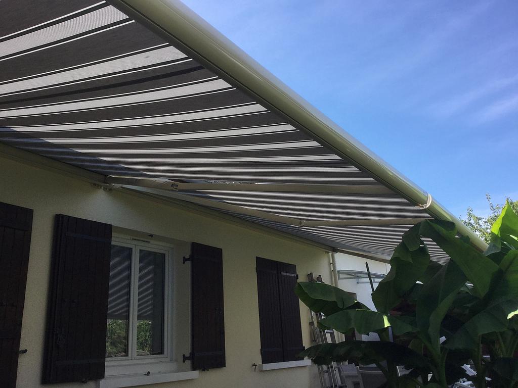 CHOTTIN JCS - Océane 37 - Store banne coffre aluminium